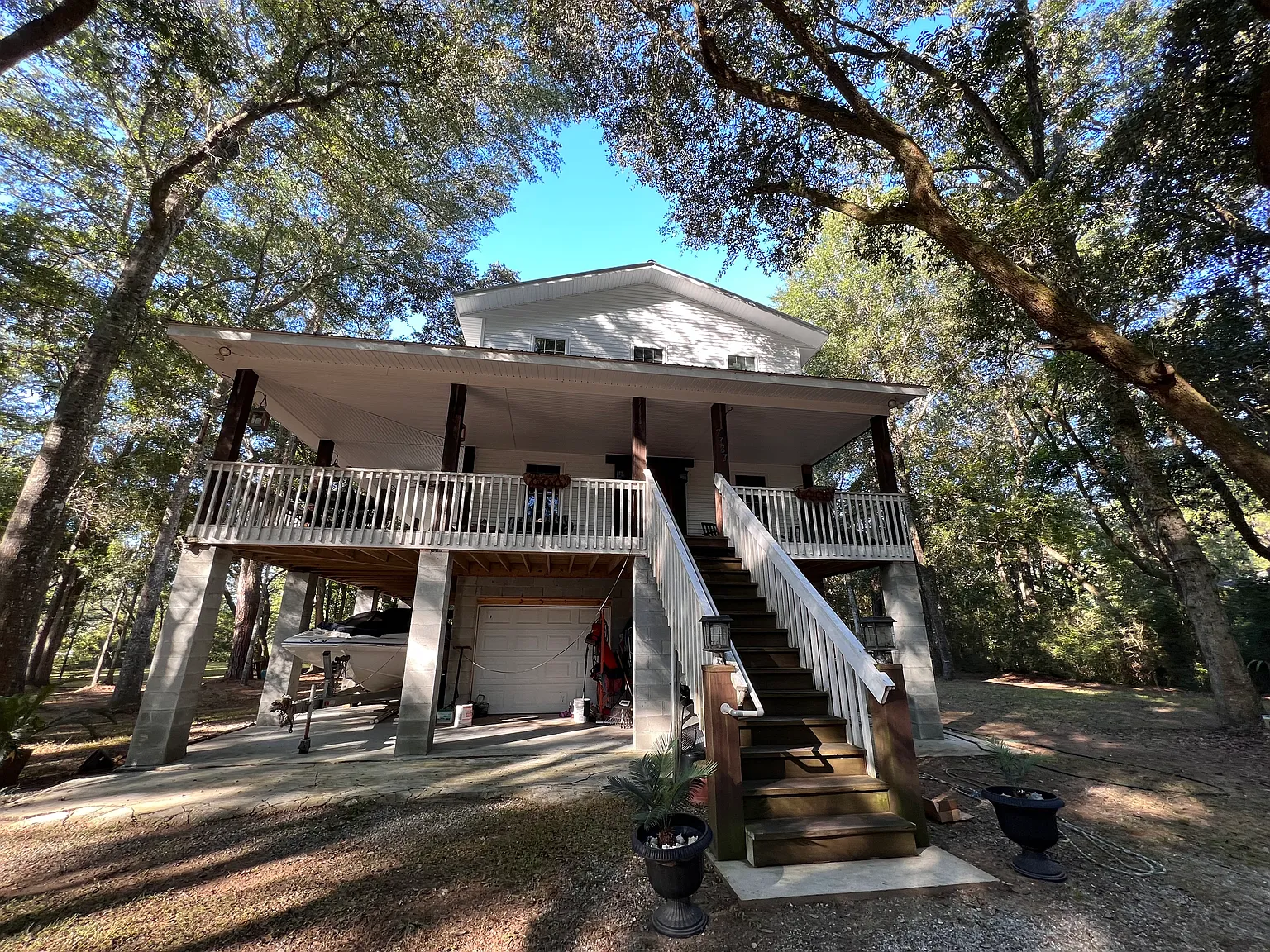 3 bed, 2.5 bath, 1872 sqft, $4,000 — Photo 2