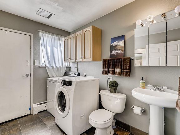 4th image of 1035 N Colorado Blvd #601