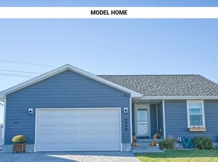 100 Revere Cir, Lexington, NE 68850