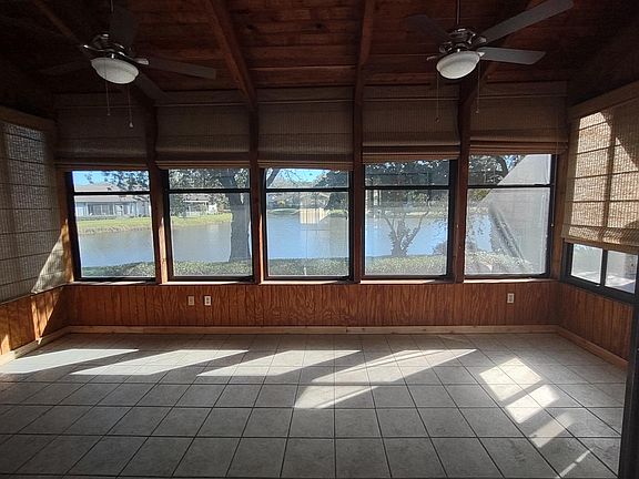 4th image of 130 Gretchen Ct #130