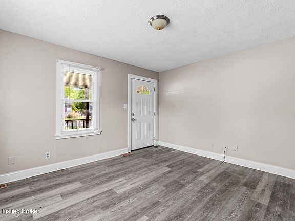 4th image of 3328 Farnsley Rd