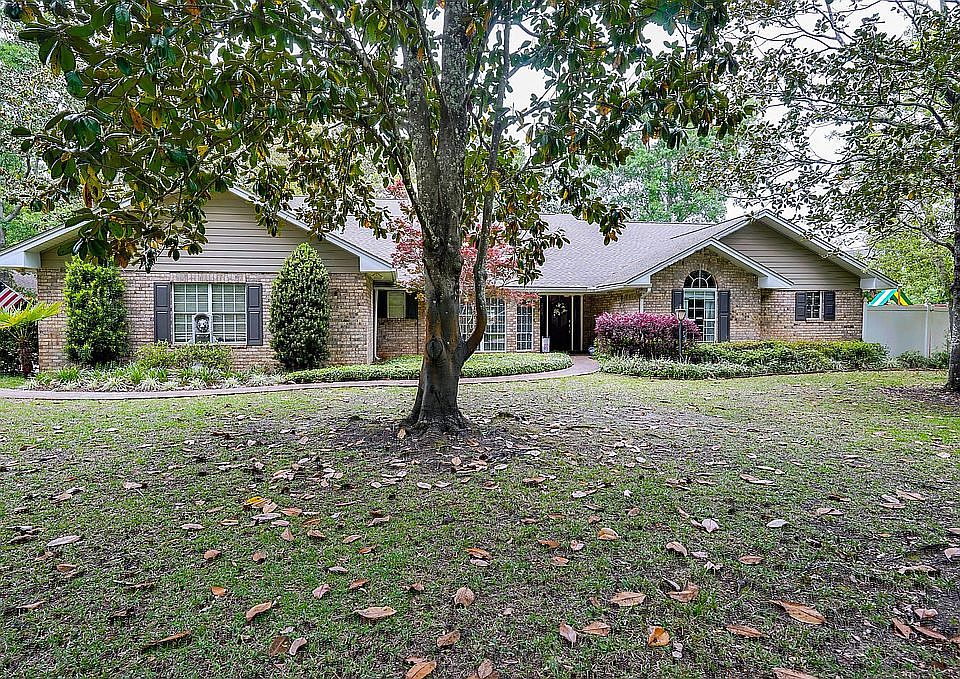 1st image of 623 Birkdale Cir