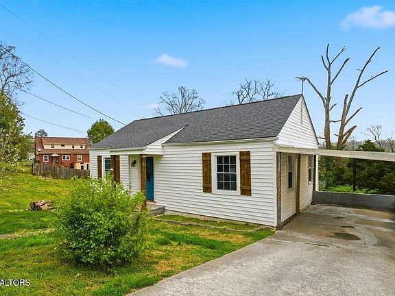 2nd image of 219 Pine St