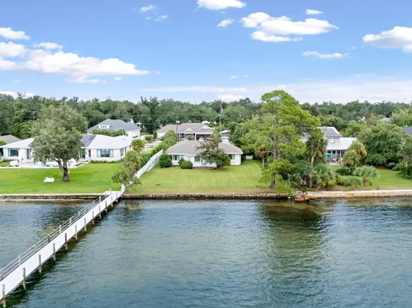 510 Bunkers Cove Rd, Panama City, FL 32401