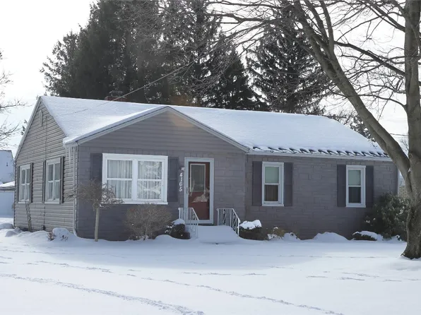 4165 W Lake Rd, Erie, PA 16505