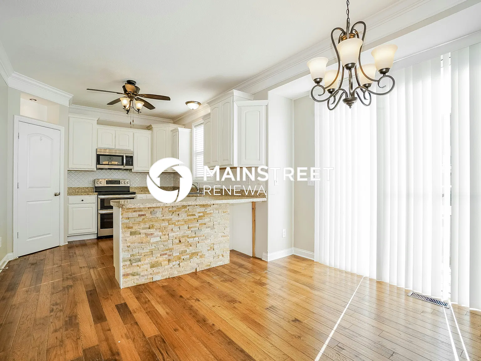 2410 Long Bow Avenue — Photo 4