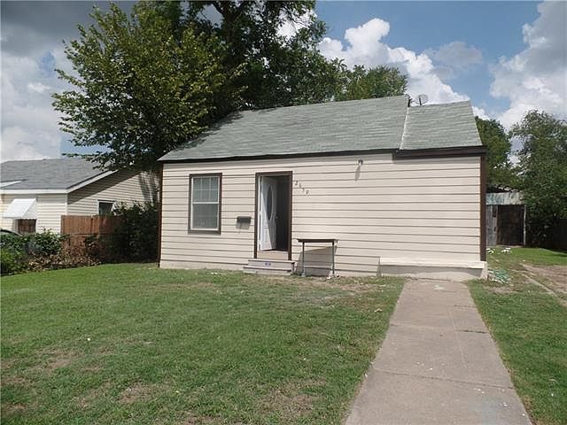 1st image of 2659 Quinn St