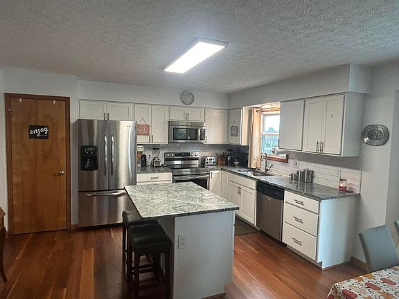 2nd image of 1193 Starlight Dr