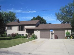 411 S Rockway St, Mishicot, WI 54228