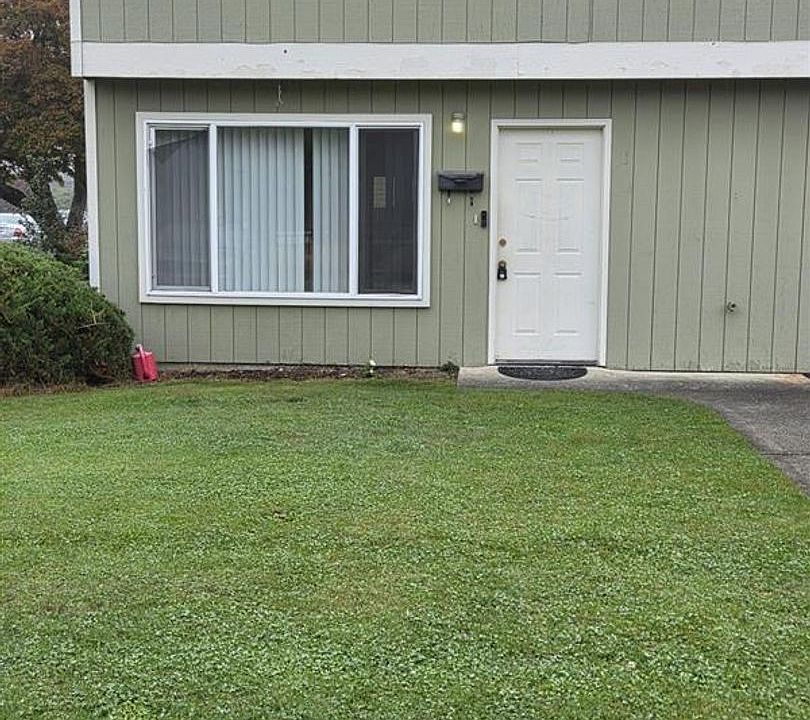 1st image of 1301 6th St #1-2-4