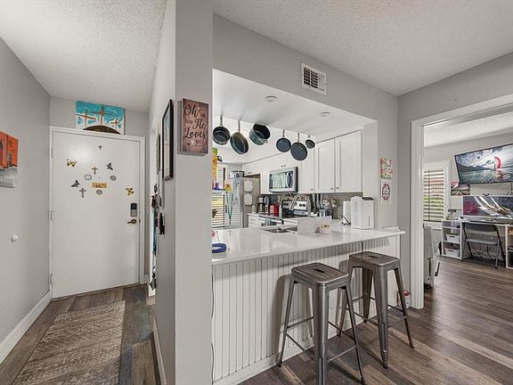 3rd image of 6219 PALMA DEL MAR BOULEVARD S #102