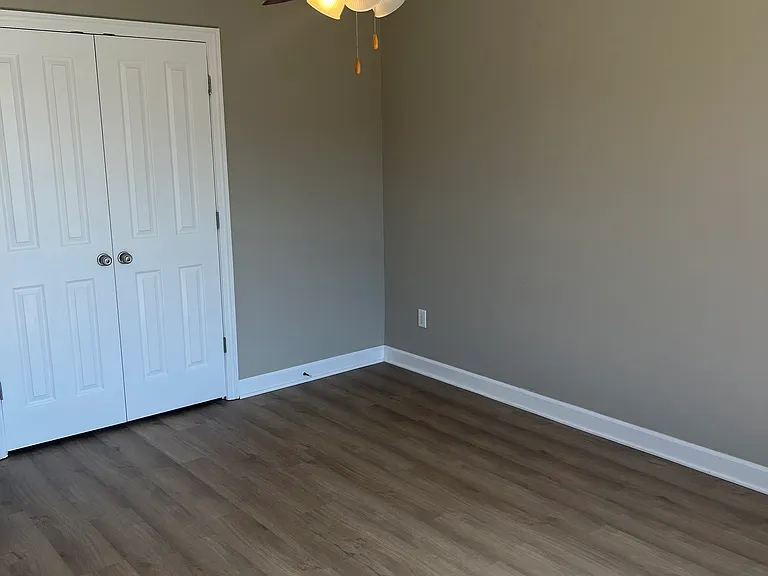 1320 E Brown School Rd — Photo 19