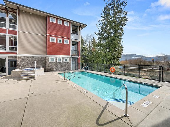 3rd image of 2242 Whatcom Rd #217