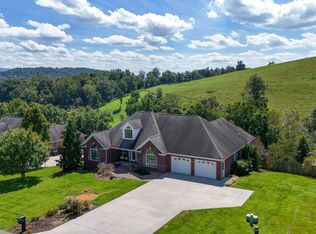 514 Haynes Ave, Chilhowie, VA 24319