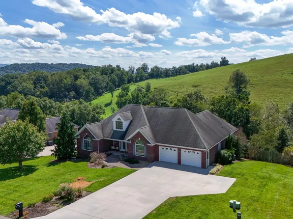 514 Haynes Ave, Chilhowie, VA 24319