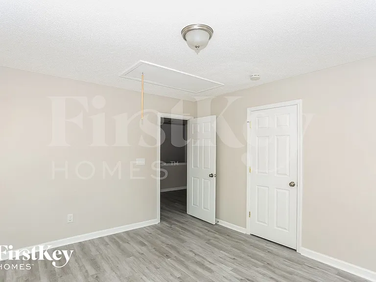 1940 Summit Ridge Ln — Photo 9