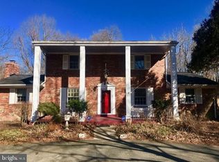 19 Maple St, Indian Head, MD 20640