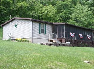 2289 Pond Creek Rd, Belleville, WV 26133