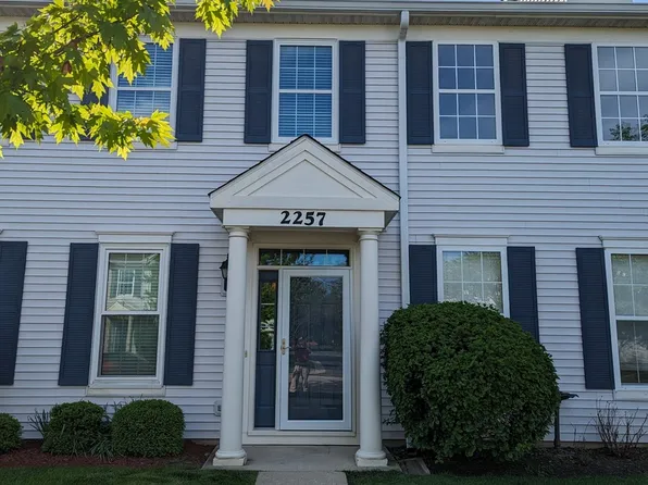 2257 Georgetown Cir, Aurora, IL