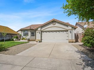 887 Zina Ln, Turlock, CA 95380