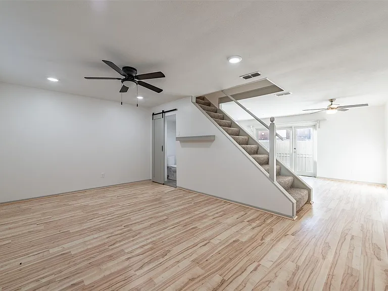4021 Cole Ave #203 — Photo 4