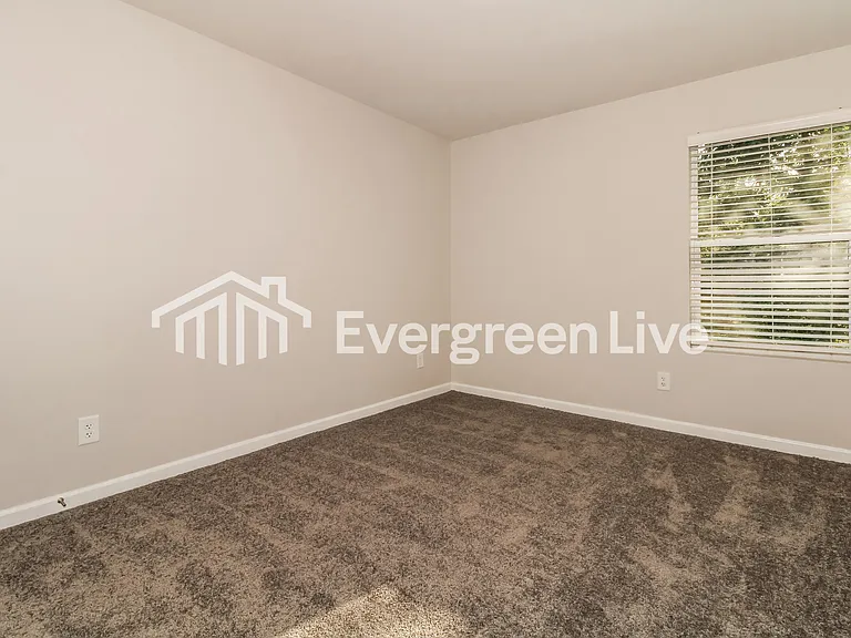 4622 Smithfield Ln — Photo 9
