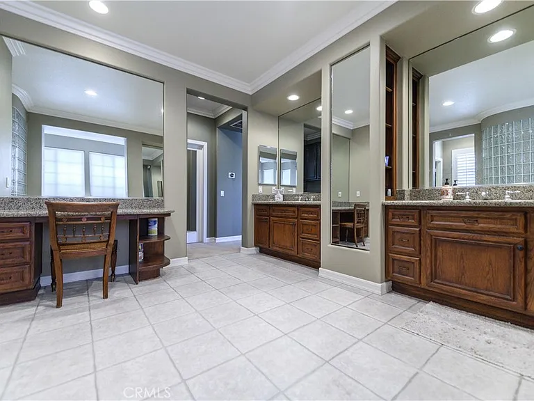 16 Pegasus Dr — Photo 23