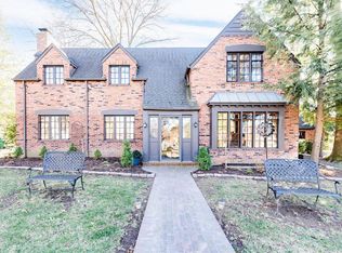 326 Bristol Rd, Saint Louis, MO 63119