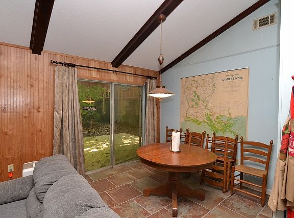 4th image of 12889 Dogwood Rd