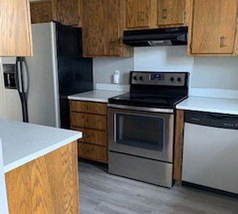 2nd image of 1121 Willow Ave
