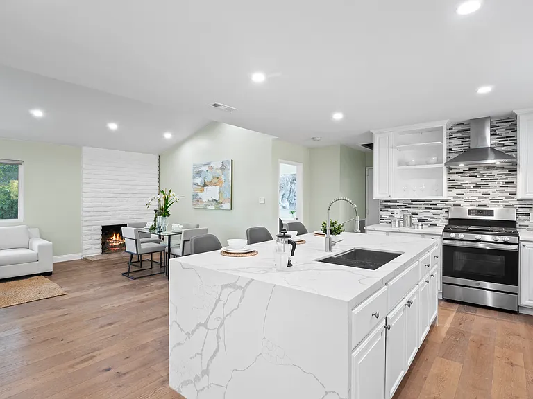 5259 Gould Ave — Photo 10