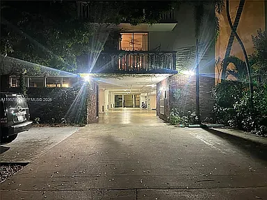 921 Jefferson Ave #3C — Photo 16