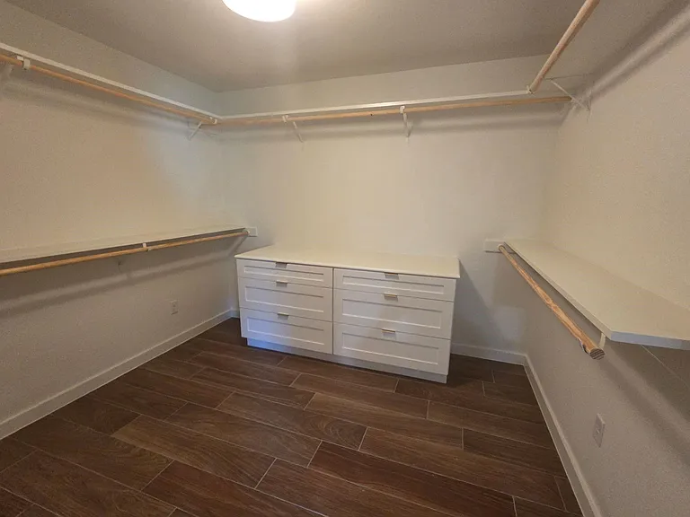 803 Coleman St — Photo 11