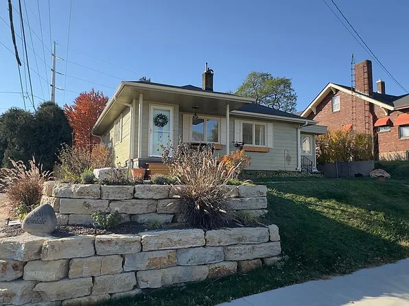 2020 Rosedale Ave, Dubuque, IA 52001