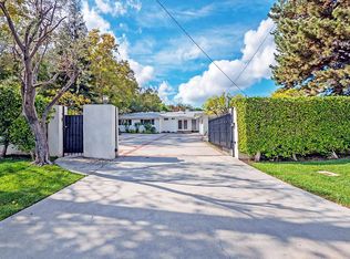 4645 Hayvenhurst Ave, Encino, CA 91436