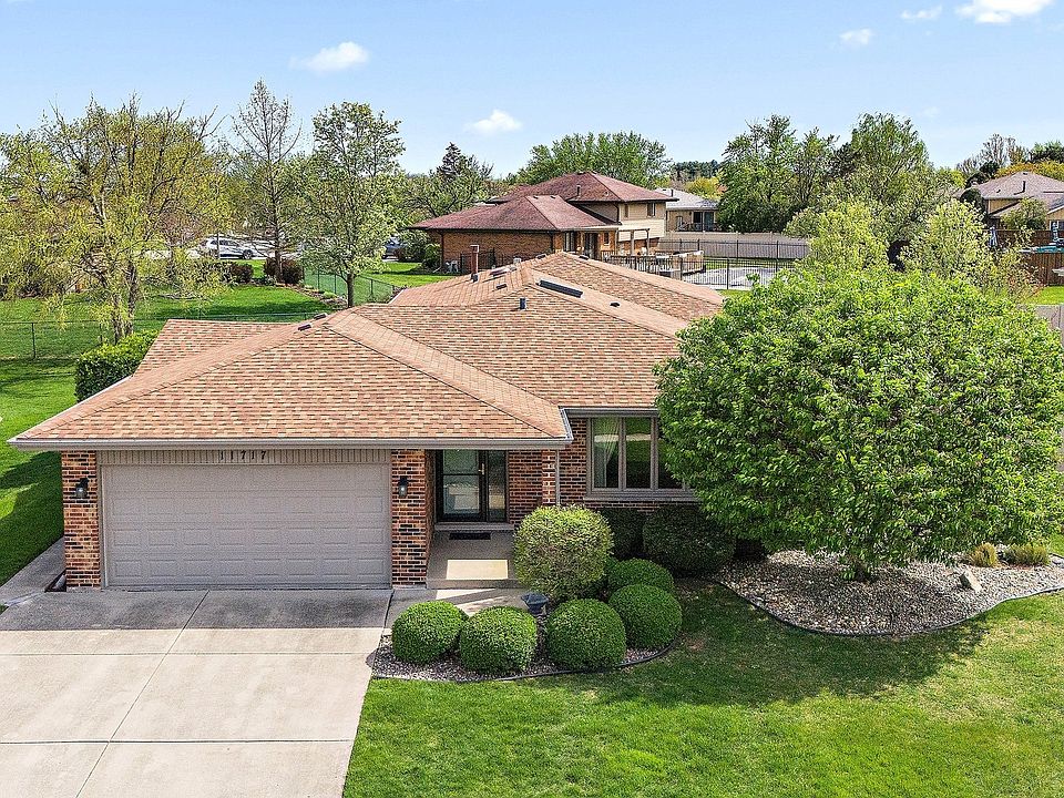 1st image of 11717 Brookview Ln