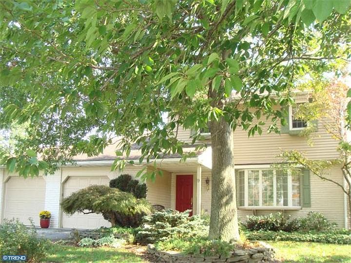 1st image of 9 Salem Cir