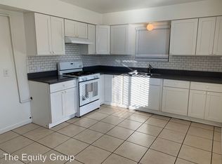 524 S Encina St APT A, Visalia, CA 93277