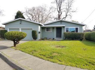 710 Sterling Ct, Santa Rosa, CA 95401