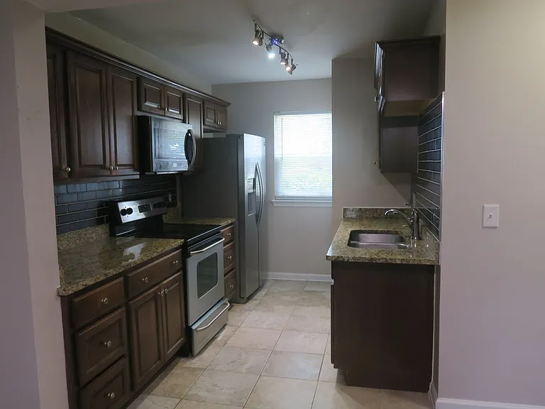 1401 Wendfield Dr #103 — Photo 12