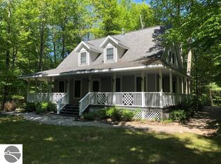 10826 N Old Freesoil Rd, Manistee, MI 49660