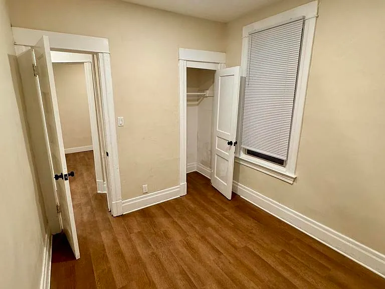 31 Bertha St #1 — Photo 5