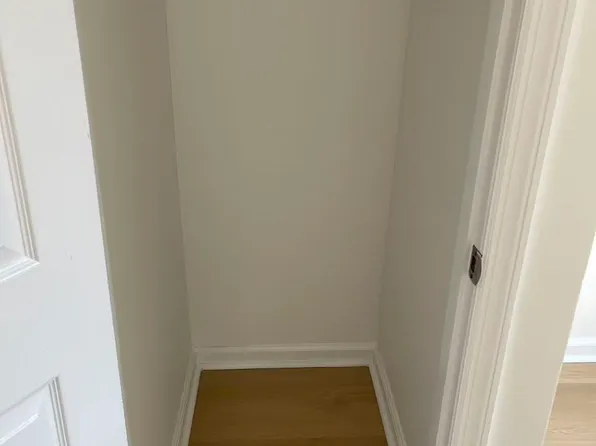 65 Stone St Floor 2, Newark, NJ 07104