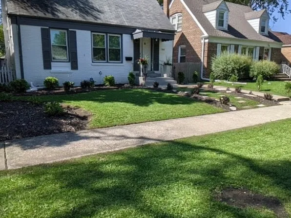 3808 Blanchan Ave #G, Brookfield, IL 60513