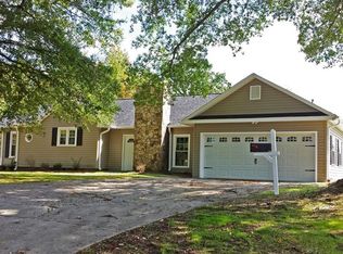 1340 Pioneer Ln, High Point, NC 27262