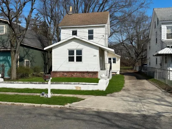 103 Logan Ln, Bridgeport, NJ 08014