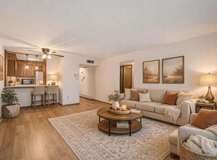 Mill Valley, Milwaukee, WI 53224