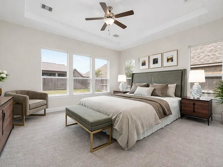9814 Carver Dr — Photo 11
