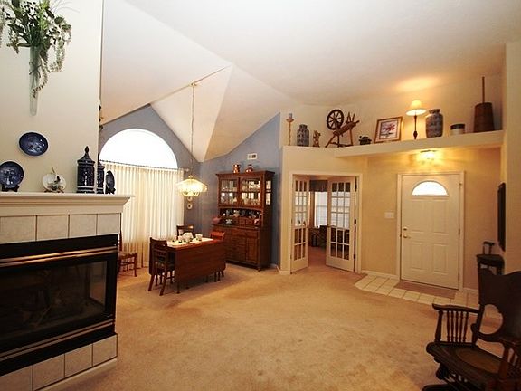 3rd image of 5104 W Churchill Ct #5104
