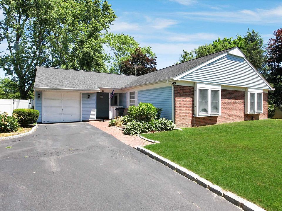 1st image of 21 Magic Mountain Dr